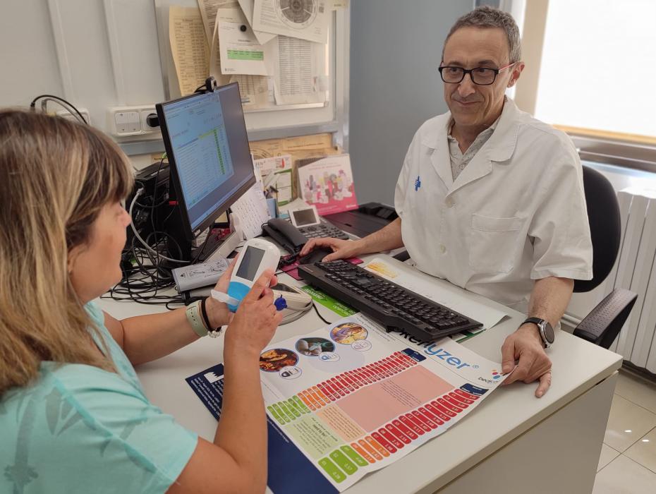 Magí Claveria en una consulta de tabac al CAP d'Almenar
