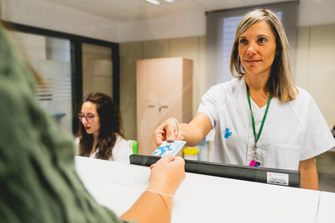 Recepció amb tarjeta sanitaria