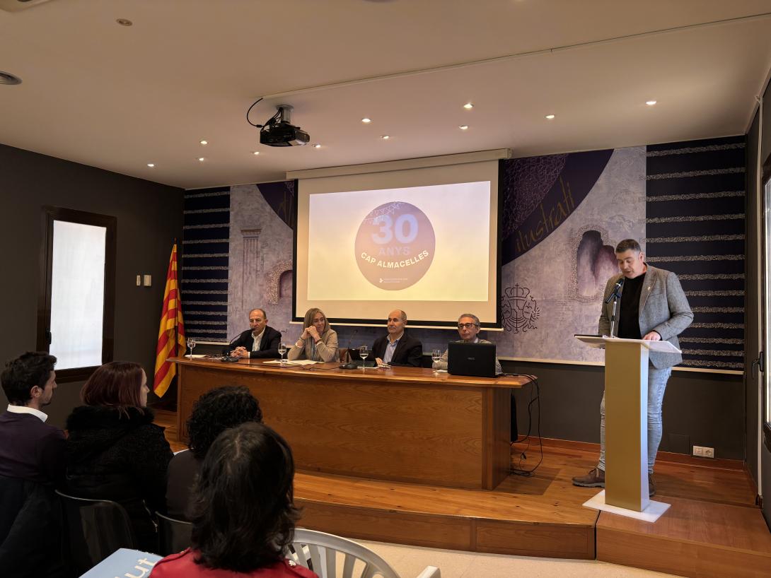 La presentació institucional de l'acte a càrrec de l'Ajuntament
